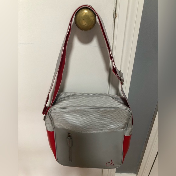 Calvin Klein Crossbody Bag - Picture 5 of 11